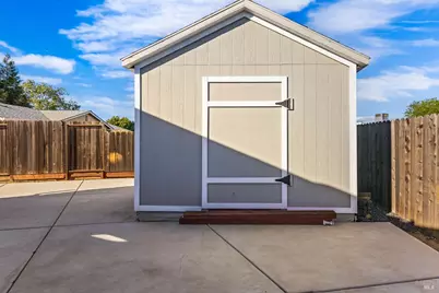 131 Natick Court, Vacaville, CA 95687 - Photo 32