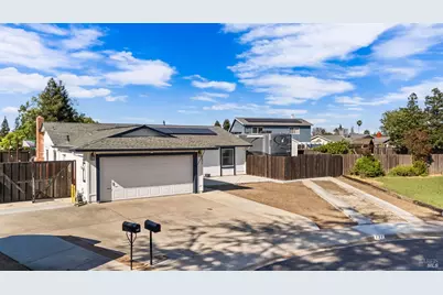 131 Natick Court, Vacaville, CA 95687 - Photo 2