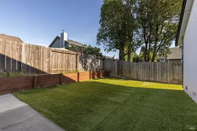 690 Claudius Way, Windsor, CA 95492 - Photo 22