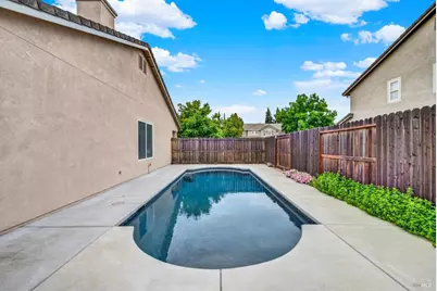 943 Fallsgrove Way, Vacaville, CA 95687 - Photo 58