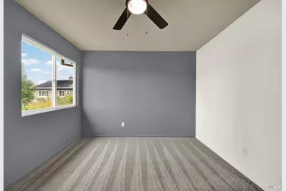 943 Fallsgrove Way, Vacaville, CA 95687 - Photo 40