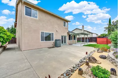 943 Fallsgrove Way, Vacaville, CA 95687 - Photo 54