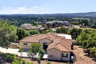 111 Stone Mountain Cir, Napa, CA 94558 - Photo 2