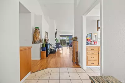 1007 Mayfield Way, Suisun City, CA 94585 - Photo 6