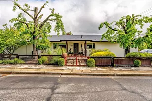 1610 Spring Mountain Rd, Saint Helena, CA 94574 - Photo 2