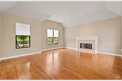 6283 Meadowbreeze Court, Santa Rosa, CA 95409 - Photo 10