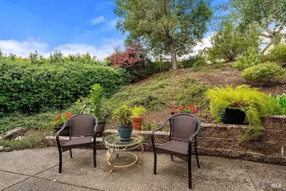 6252 Meadowstone Drive, Santa Rosa, CA 95409 - Photo 6