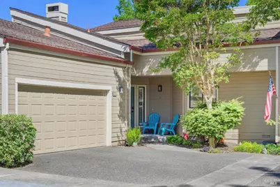 4704 Shade Tree Lane, Santa Rosa, CA 95405 - Photo 2