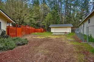 10005 Meadow Dr, Cobb, CA 95426 - Photo 22