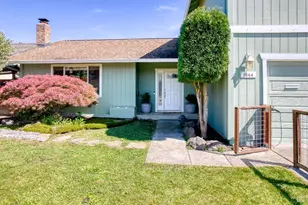 1644 San Marino Dr, Petaluma, CA 94954 - Photo 2