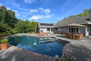 9349 Lakewood Dr, Windsor, CA 95492 - Photo 2