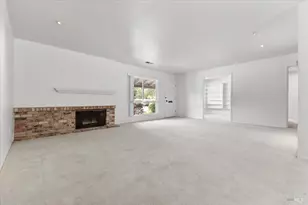 417 Deerfield Cir, Santa Rosa, CA 95409 - Photo 8