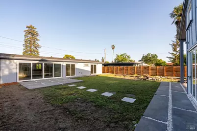 1421 Spruce Way, Healdsburg, CA 95448 - Photo 34