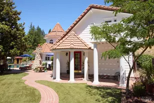 19400 Scenic Dr, Redwood Valley, CA 95470 - Photo 2