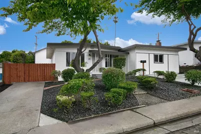 216 Los Gatos Avenue, Vallejo, CA 94589 - Photo 2