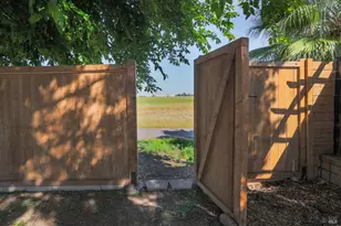 567 Shannon Dr, Vacaville, CA 95688 - Photo 22