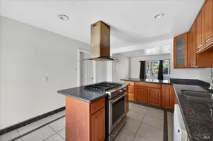 1048 San Clemente Dr, Santa Rosa, CA 95404 - Photo 12