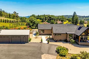 1750 Crystal Springs Ct, Santa Rosa, CA 95404 - Photo 2