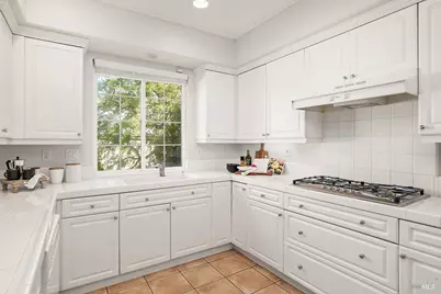 23 Greenham Court, Novato, CA 94949 - Photo 8