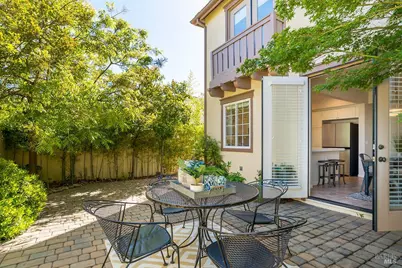 23 Greenham Court, Novato, CA 94949 - Photo 2