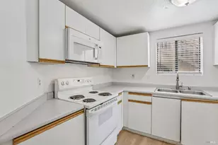 425 Mission Blvd, Santa Rosa, CA 95409 - Photo 8