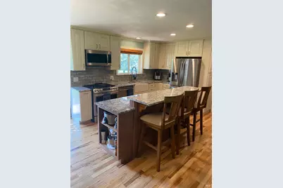 1725 E Madrone Drive, Ukiah, CA 95482 - Photo 8