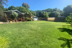 1725 E Madrone Dr, Ukiah, CA 95482 - Photo 26