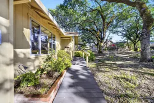 6433 Mesa Oaks Ln, Santa Rosa, CA 95409 - Photo 2