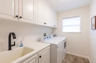 695 Chiquita Rd, Healdsburg, CA 95448 - Photo 16