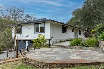 695 Chiquita Road, Healdsburg, CA 95448 - Photo 2