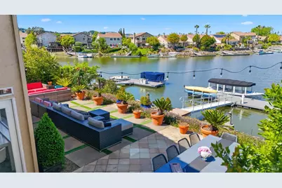 66 S Newport Drive, Napa, CA 94559 - Photo 6