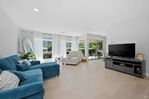 23 Valley Green St, Santa Rosa, CA 95409 - Photo 2