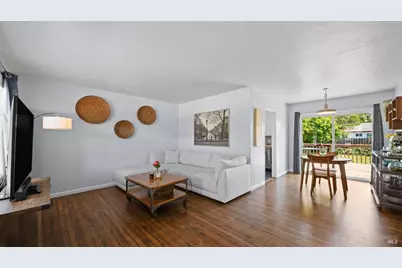20 Bellevue Avenue, Napa, CA 94558 - Photo 1