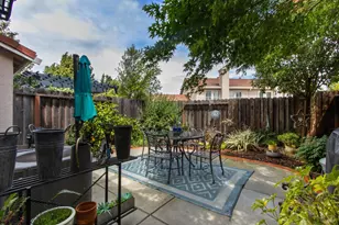 304 Columbia Cir, Benicia, CA 94510 - Photo 26
