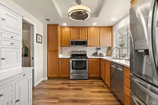 304 Columbia Cir, Benicia, CA 94510 - Photo 12