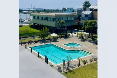 1 Embarcadero #355, Oakland, CA 94607 - Photo 2