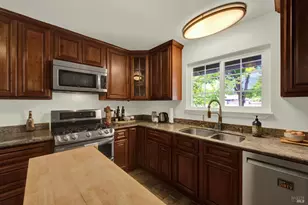 2830 Linda Vista Ave, Napa, CA 94558 - Photo 16