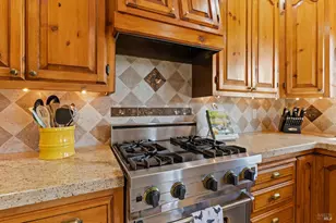 608 Dixon Dr, Lakeport, CA 95453 - Photo 18