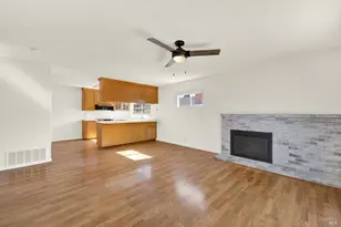 1154 Woodridge Dr, Vacaville, CA 95687 - Photo 18