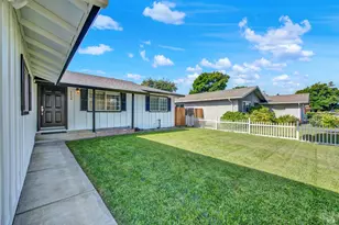 1154 Woodridge Dr, Vacaville, CA 95687 - Photo 6