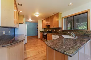 28801 Pinecrest Rd, Willits, CA 95490 - Photo 10