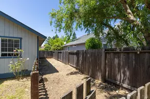 1106 Putney Dr, Santa Rosa, CA 95401 - Photo 24