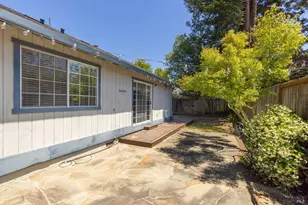 1106 Putney Dr, Santa Rosa, CA 95401 - Photo 28