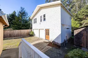 45180 Headlands Dr, Mendocino, CA 95460 - Photo 32