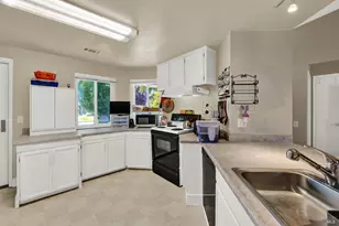 619 Placer Ln, Suisun City, CA 94585 - Photo 22