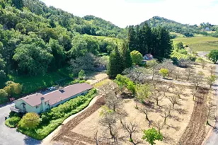 5520 W Soda Rock Ln, Healdsburg, CA 95448 - Photo 10