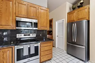 2937 Crystal Dr, Kelseyville, CA 95451 - Photo 14