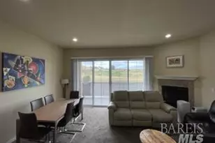 300 Locust Dr, Vallejo, CA 94591 - Photo 2