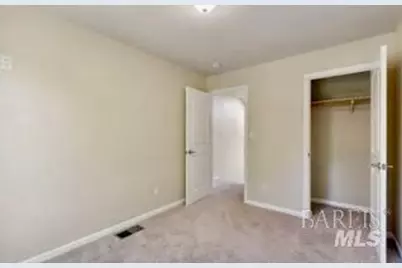 300 Locust Drive #22, Vallejo, CA 94591 - Photo 12
