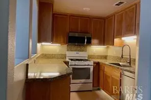 300 Locust Dr, Vallejo, CA 94591 - Photo 6